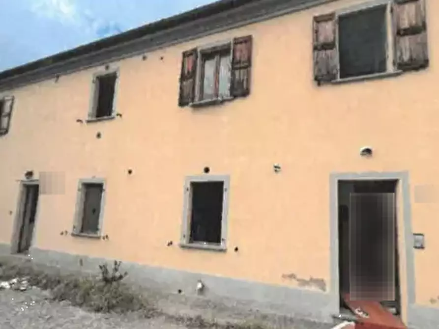 Immagine 3 di Casa indipendente in vendita  in Strada del Foglia a Pesaro