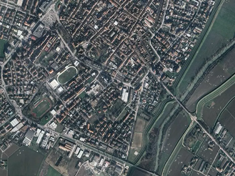 Immagine 5 di Appartamento in vendita  in Via XX Settembre a Cento