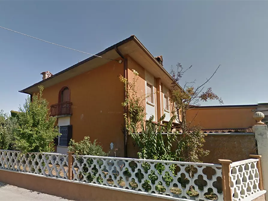 Immagine 8 di Casa indipendente in vendita  in Via Ciro Chistoni a Casalromano