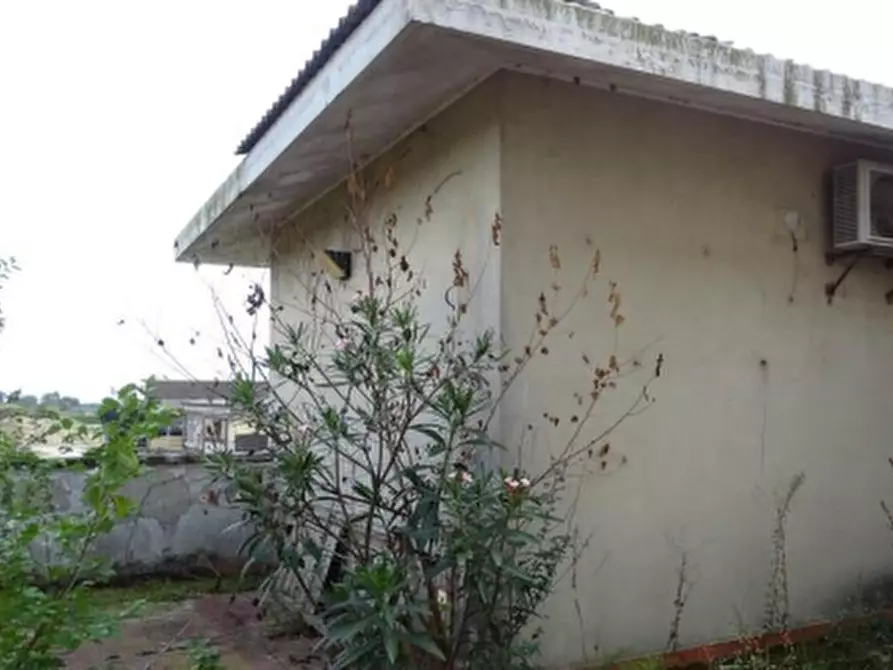 Immagine 3 di Appartamento in vendita  in Via Giuseppe Mazzini a Roverbella