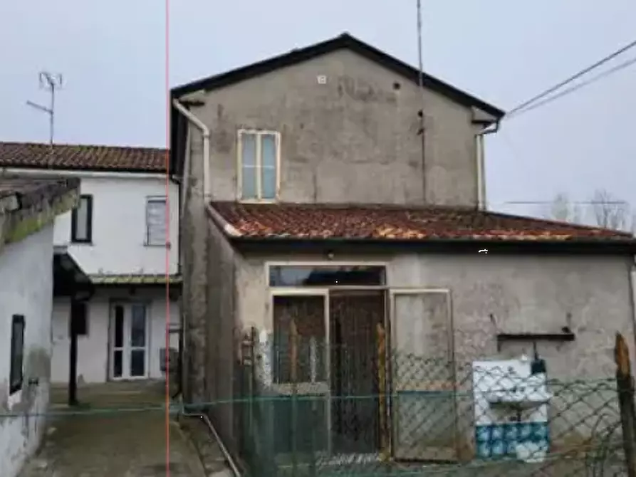 Immagine 5 di Porzione di casa in vendita  in Via Guglielmo Marconi a Pincara