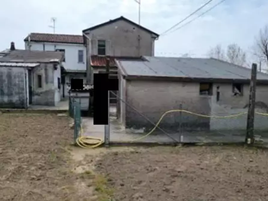 Immagine 11 di Porzione di casa in vendita  in Via Guglielmo Marconi a Pincara