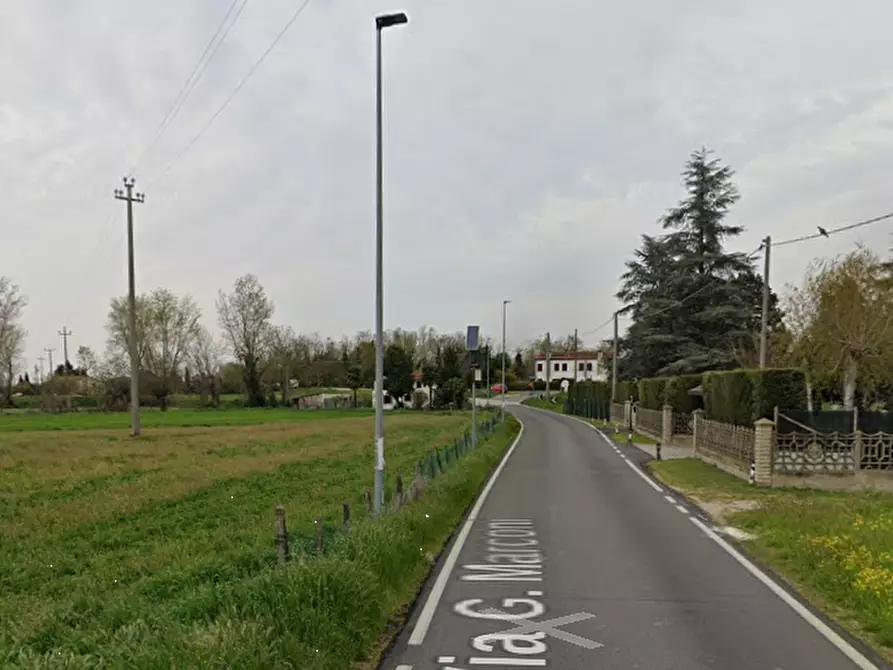 Immagine 14 di Porzione di casa in vendita  in Via Guglielmo Marconi a Pincara