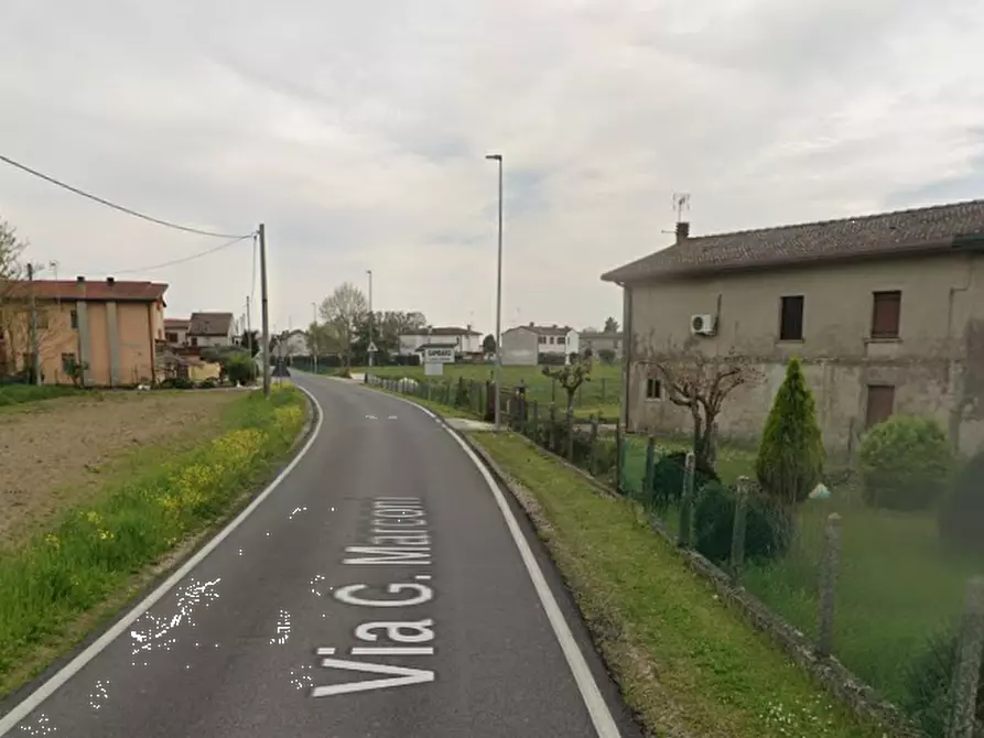 Immagine 15 di Porzione di casa in vendita  in Via Guglielmo Marconi a Pincara