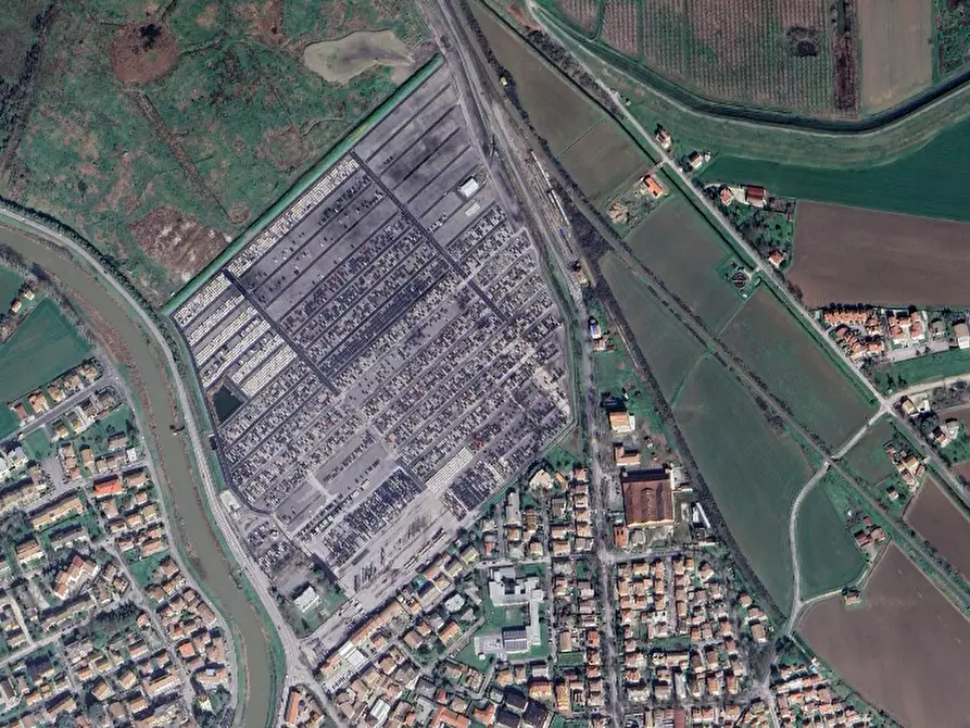 Immagine 3 di Appartamento in vendita  in Viale Giacomo Matteotti a Bondeno