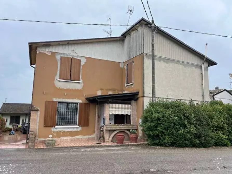 Immagine 2 di Appartamento in vendita  in Via Stoppiaro a Poggio Rusco