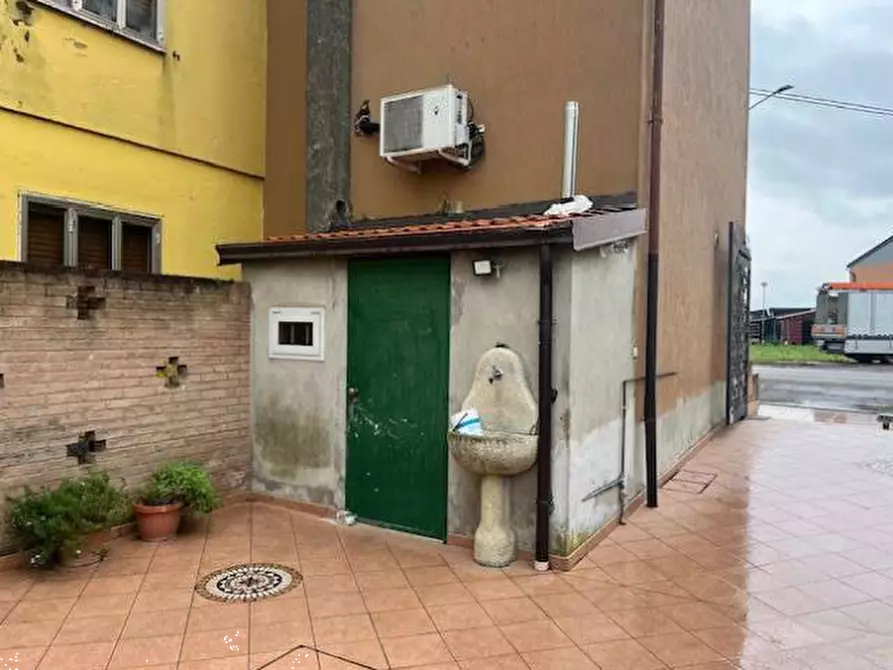 Immagine 10 di Appartamento in vendita  in Via Stoppiaro a Poggio Rusco