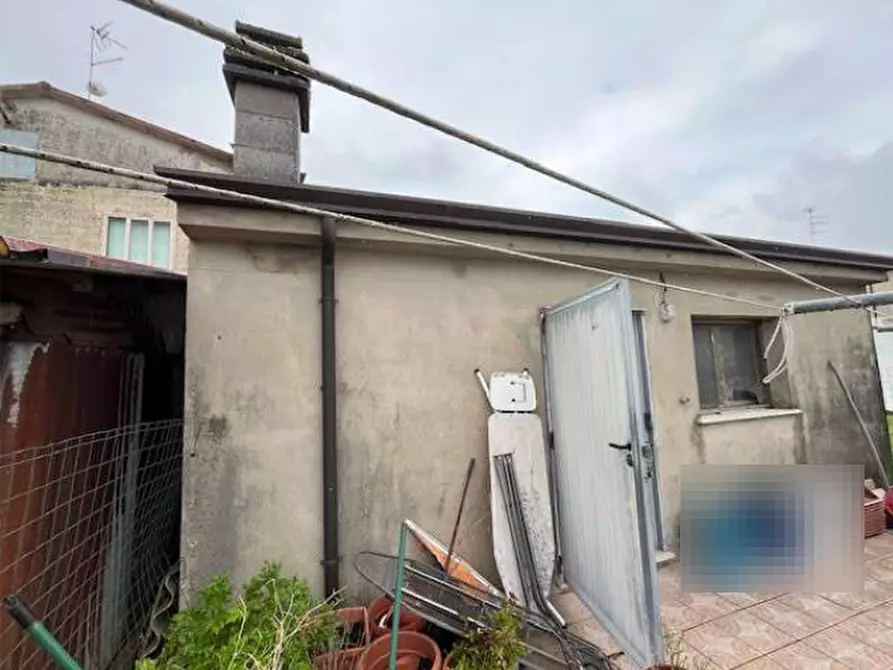 Immagine 11 di Appartamento in vendita  in Via Stoppiaro a Poggio Rusco