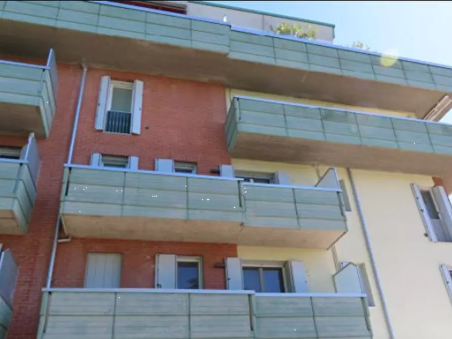 Immagine 3 di Appartamento in vendita  in Via Pietro Maroncelli a Rovigo