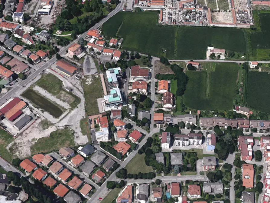 Immagine 9 di Appartamento in vendita  in Via Pietro Maroncelli a Rovigo