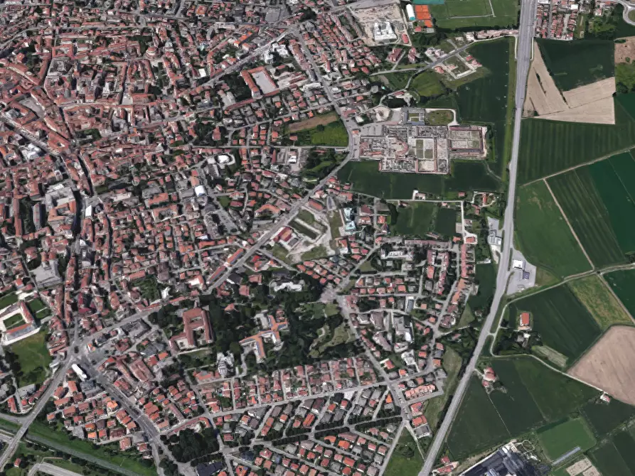 Immagine 12 di Appartamento in vendita  in Via Pietro Maroncelli a Rovigo