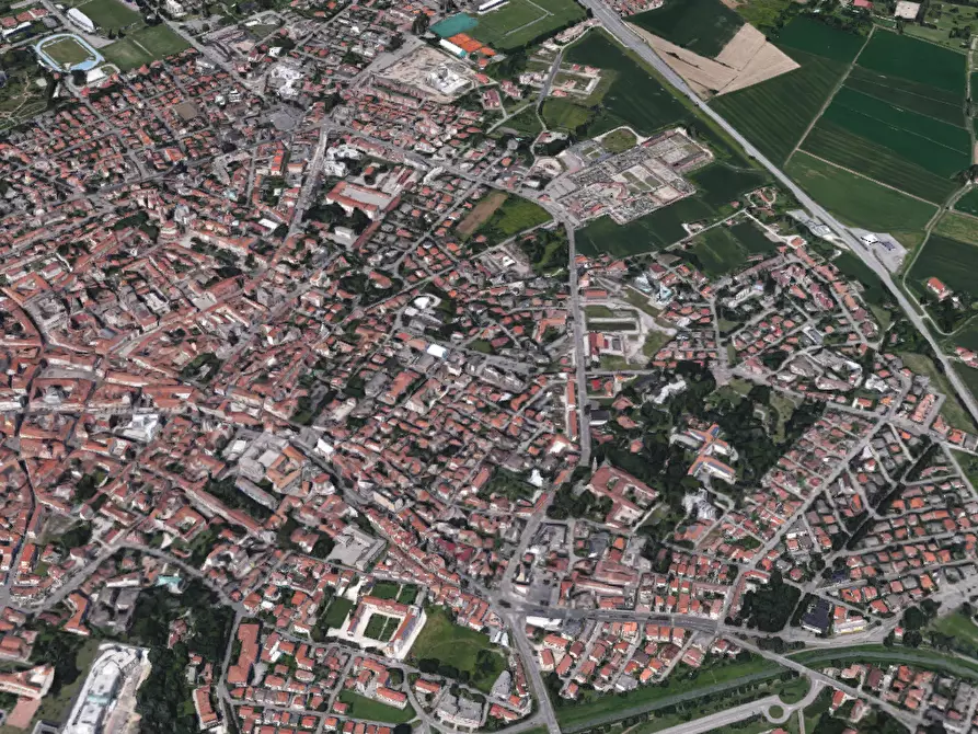 Immagine 9 di Magazzino in vendita  in Via Oroboni a Rovigo