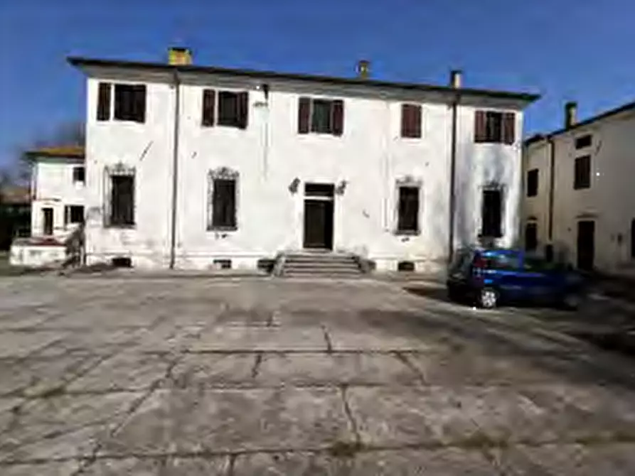 Immagine 1 di Appartamento in vendita  in Via Randaccio a Roncoferraro