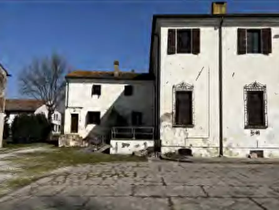 Immagine 3 di Appartamento in vendita  in Via Randaccio a Roncoferraro