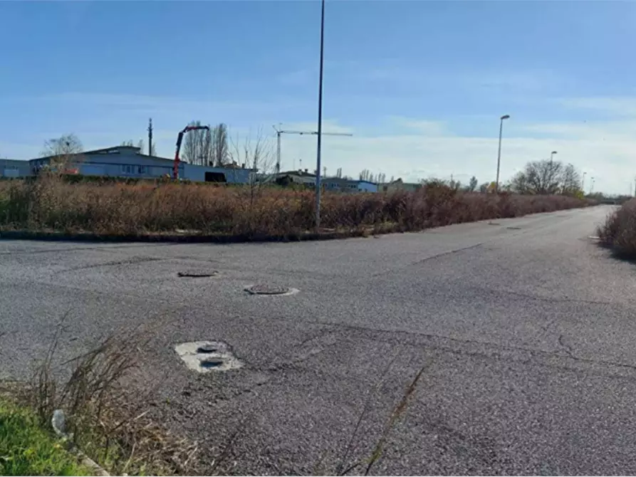 Immagine 4 di Terreno edificabile in vendita  in Via Pietro Nenni a Fratta Polesine