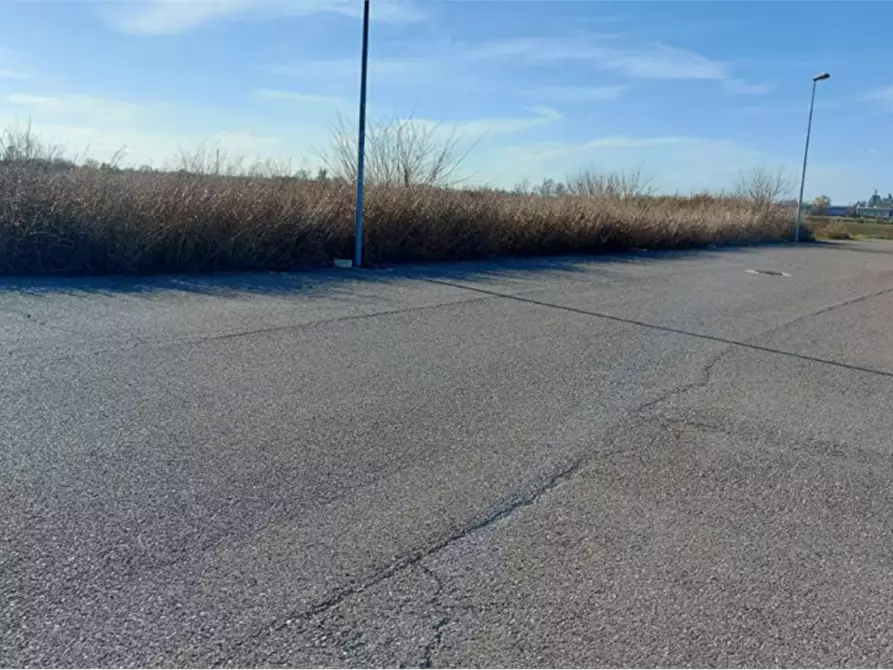 Immagine 1 di Terreno edificabile in vendita  in Via Pietro Nenni a Fratta Polesine