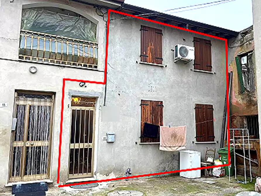 Immagine 1 di Porzione di casa in vendita  in Str. Gabbiana a Quistello