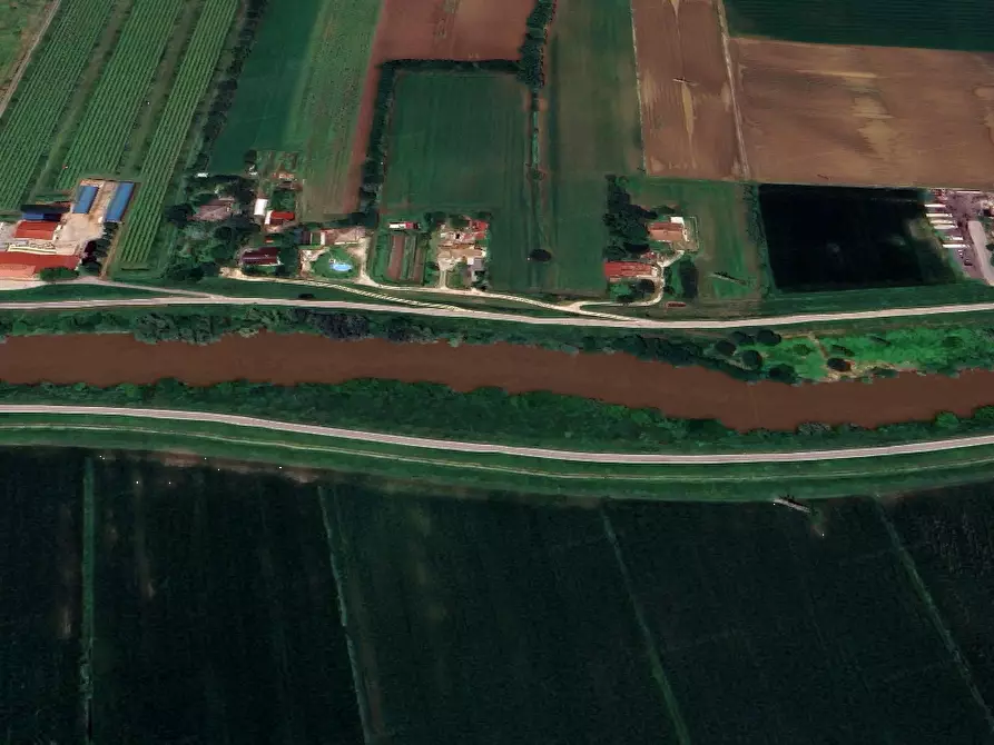 Immagine 13 di Porzione di casa in vendita  in Via San Lorenzo a Pontelongo