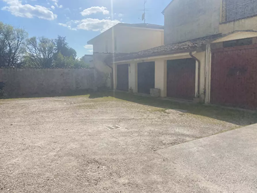 Immagine 4 di Appartamento in vendita  in Via Ascoli a Castiglione Delle Stiviere