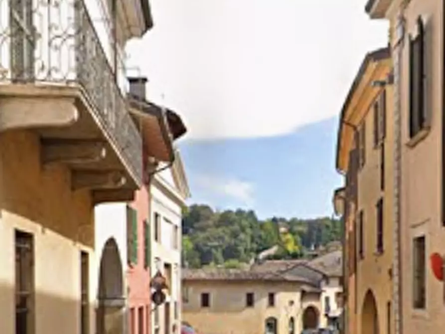 Immagine 20 di Appartamento in vendita  in Via Ascoli a Castiglione Delle Stiviere