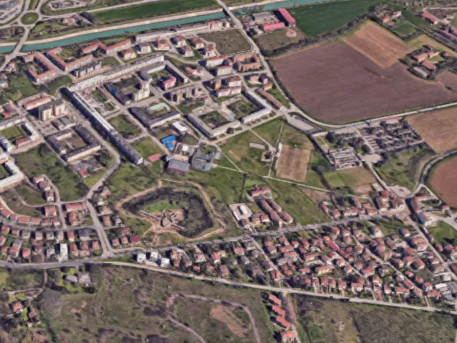 Immagine 12 di Negozio in vendita  in Viale Veneto a Mantova