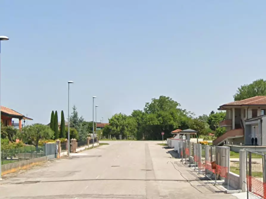 Immagine 11 di Terreno edificabile in vendita  in Via Pietro Nenni  a Fratta Polesine
