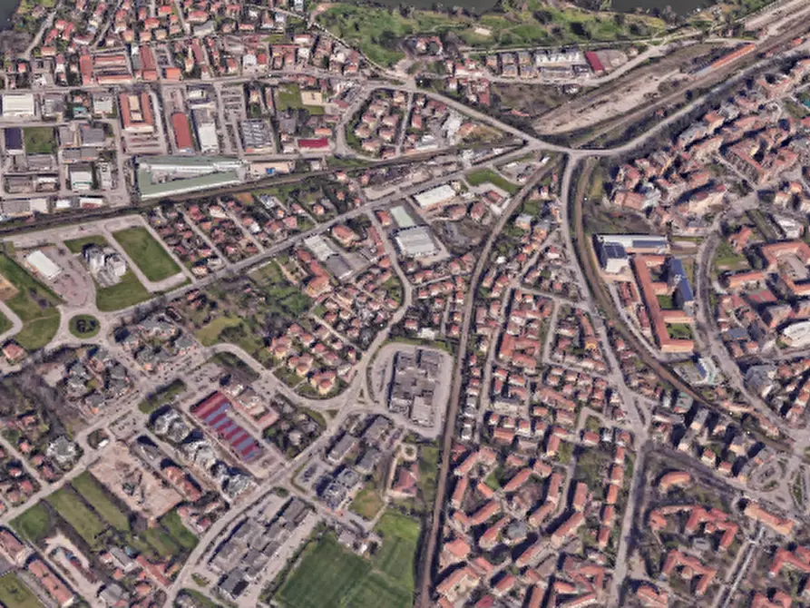 Immagine 15 di Negozio in vendita  in Strada Dosso del Corso  a Mantova