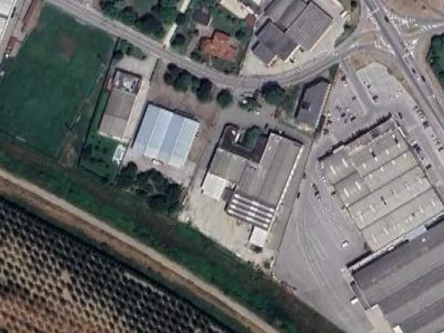 Immagine 24 di Appartamento in vendita  in Via Aldo Moro a Viadana