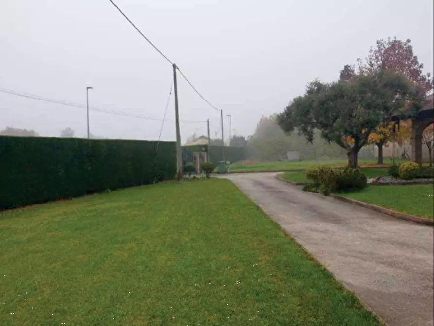 Immagine 3 di Villa in vendita  in Via Monte Grappa a Arzergrande