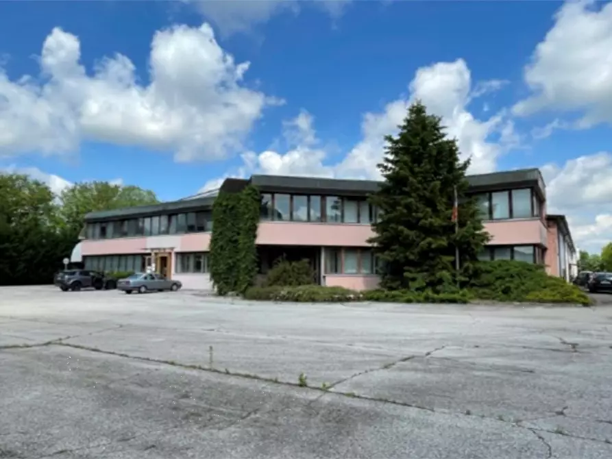 Immagine 2 di Capannone industriale in vendita  in Via Piave a Piombino Dese