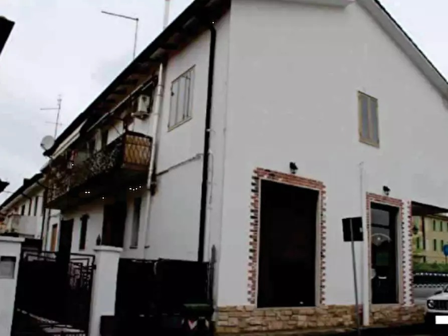 Immagine 1 di Appartamento in vendita  in Via Chiesanuova a Padova