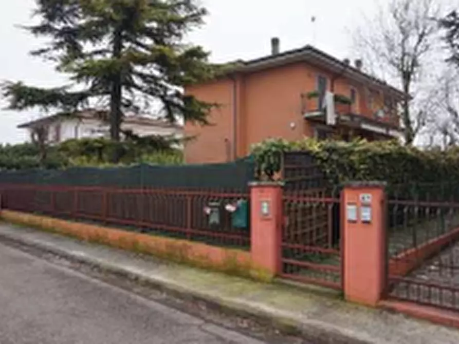 Immagine 5 di Appartamento in vendita  in Via Ungaretti a Curtatone