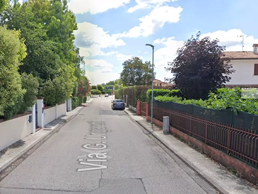 Immagine 12 di Appartamento in vendita  in Via Ungaretti a Curtatone