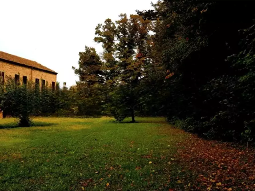 Immagine 2 di Magazzino in vendita  in Via XXVIII Aprile a Vescovana