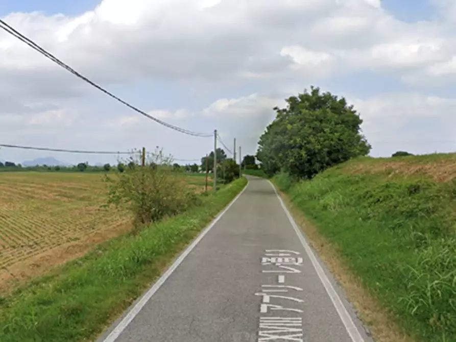 Immagine 10 di Magazzino in vendita  in Via XXVIII Aprile a Vescovana