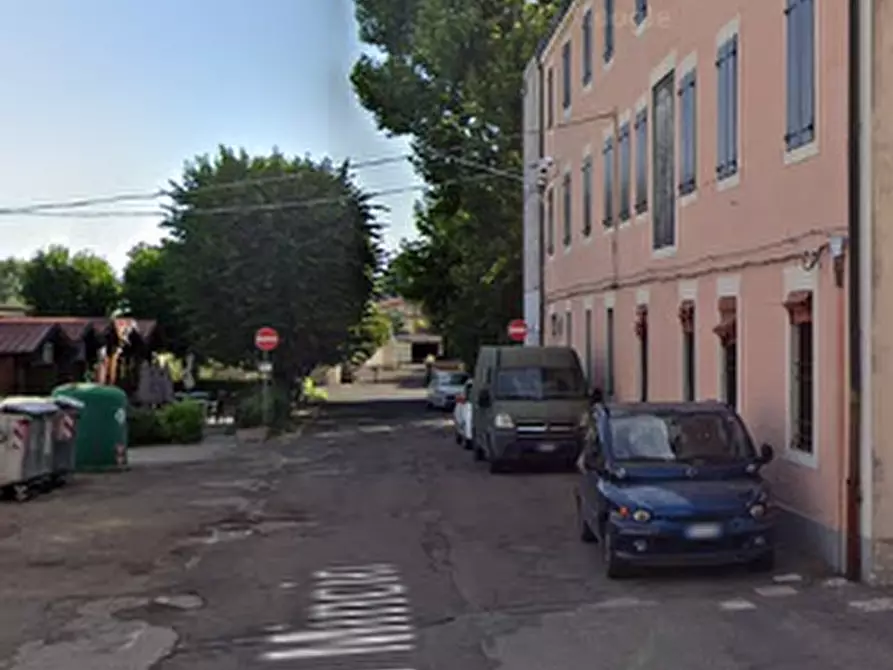 Immagine 4 di Laboratorio in vendita  in via del Mincio a Castello D'argile