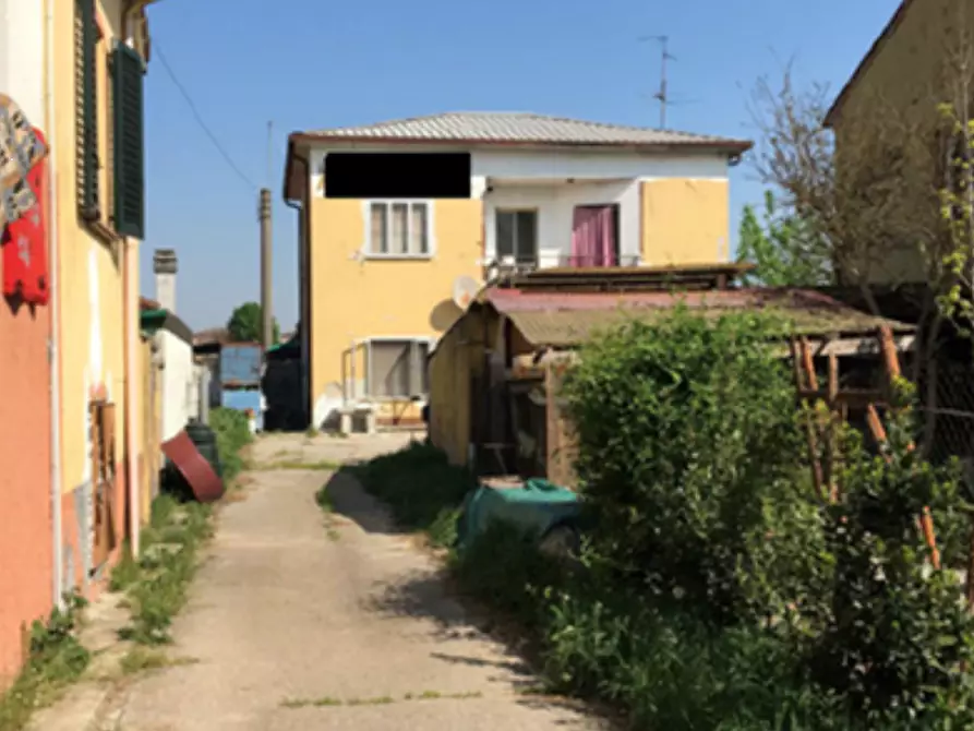 Immagine 1 di Laboratorio in vendita  in Via della Libertà a Canneto Sull'oglio