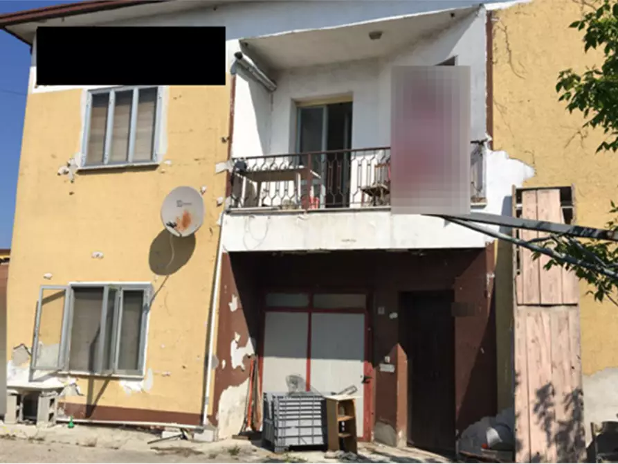 Immagine 2 di Laboratorio in vendita  in Via della Libertà a Canneto Sull'oglio