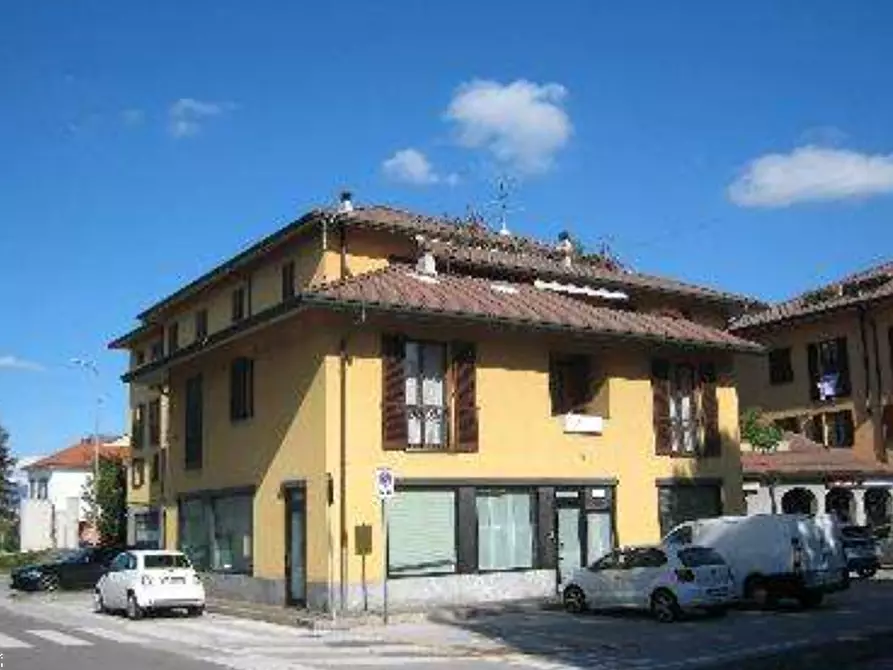 Immagine 9 di Appartamento in vendita  in Piazza F.lli Cervi a Lentate Sul Seveso