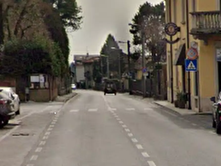 Immagine 12 di Appartamento in vendita  in Piazza F.lli Cervi a Lentate Sul Seveso