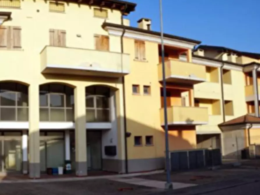 Immagine 7 di Negozio in vendita  in Via Don Ulderico Caffini a Gonzaga