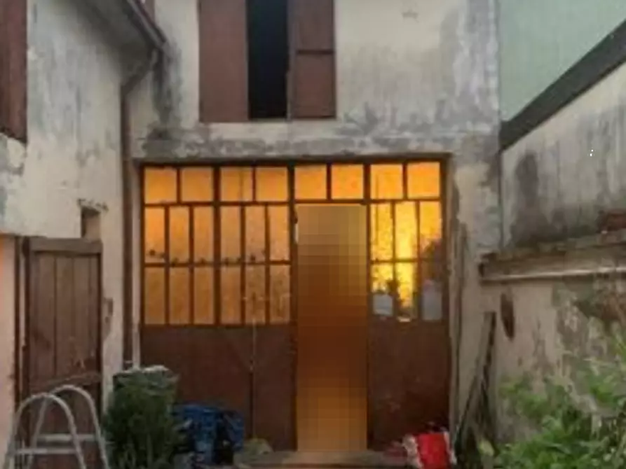 Immagine 4 di Porzione di casa in vendita  in Via Pangona a Viadana