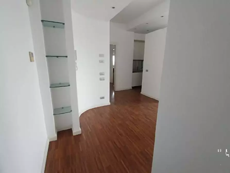 Immagine 4 di Appartamento in vendita  in Piazzale Biancamano a Milano