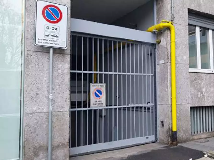 Immagine 15 di Appartamento in vendita  in Piazzale Biancamano a Milano