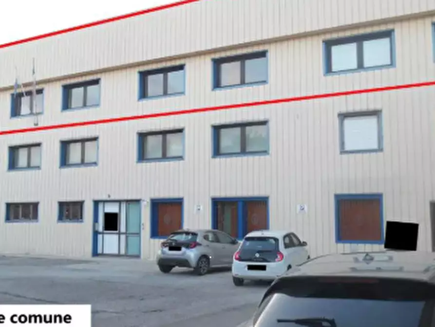 Immagine 3 di Ufficio in vendita  in Via Giuseppe Garibaldi  a Pradamano