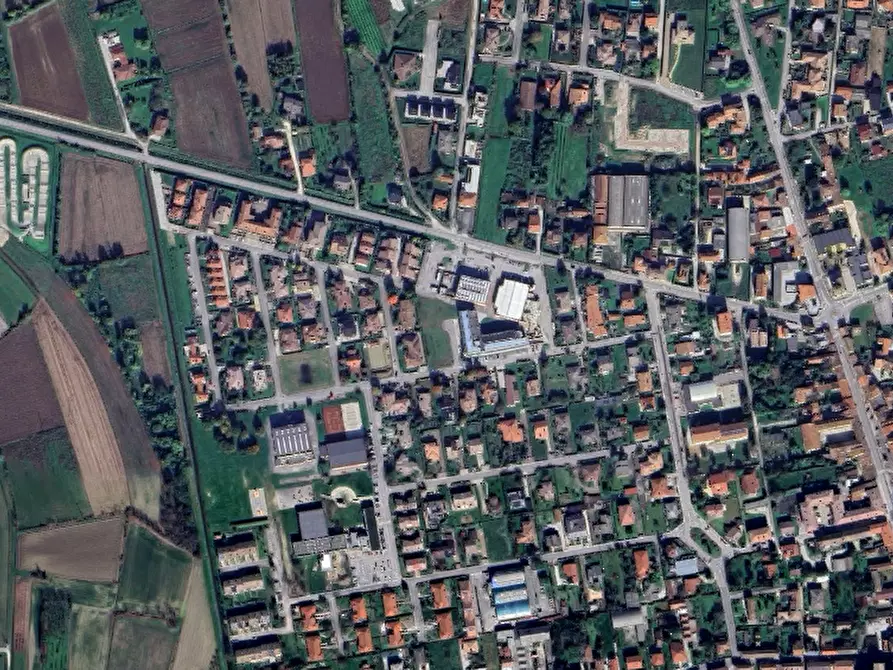 Immagine 9 di Negozio in vendita  in Via Giuseppe Ungaretti a Rivignano