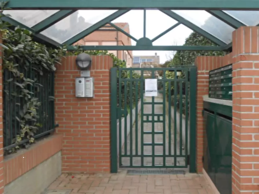 Immagine 10 di Appartamento in vendita  in Via Antonio Gramsci a Gessate