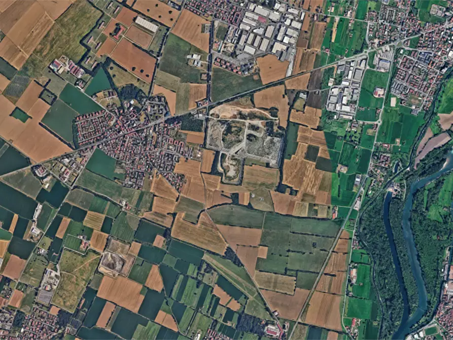 Immagine 3 di Garage in vendita  in Via Pietro Nenni  a Pozzo D'adda