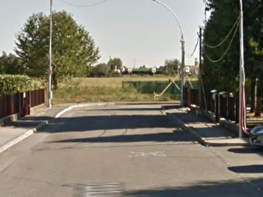 Immagine 8 di Garage in vendita  in Via Pietro Nenni  a Pozzo D'adda