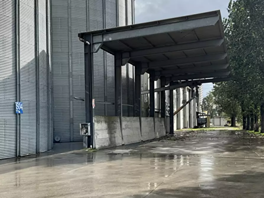Immagine 3 di Capannone industriale in vendita  in Via San Martino Carano a Mirandola